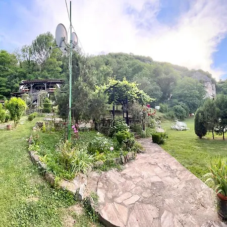 Milkovata Country house Koshov