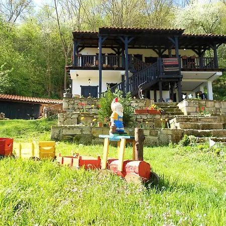 Milkovata Country house Koshov